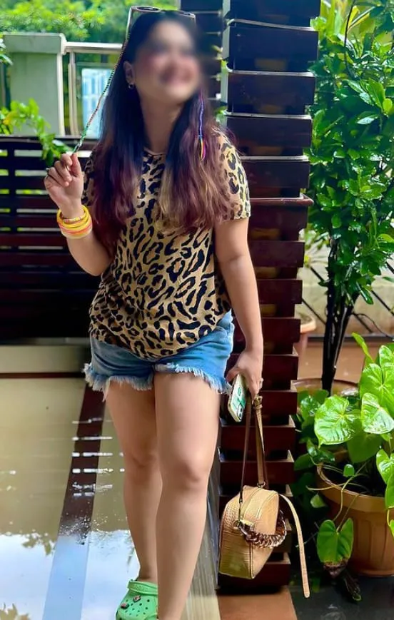 Noida Housewife Call Girl